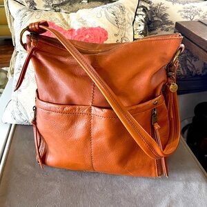 The sac leather shoulder bag